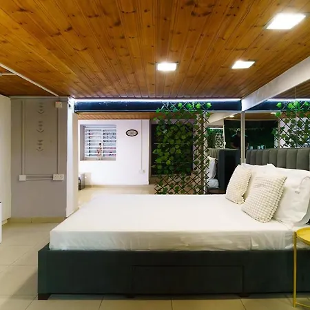 Centre Eleftheria Sq 아파트 니코시아